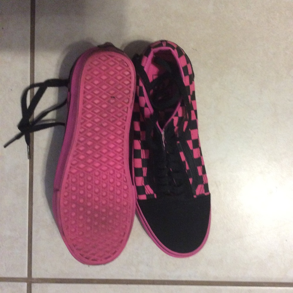 Shoes - Picture 2 of 2